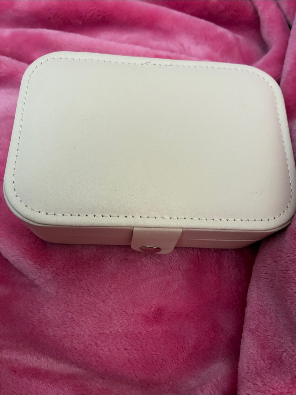 Compact baby pink Jewelry Case